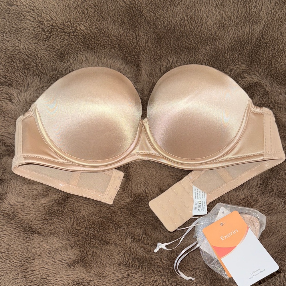 NWT Exerin Strapless Nude Bra